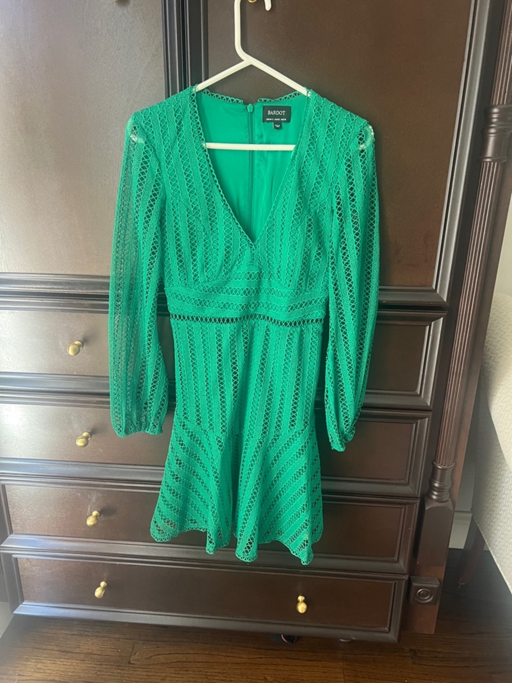 Bardot Emerald Green Lace Long-Sleeve V-Neck Dress